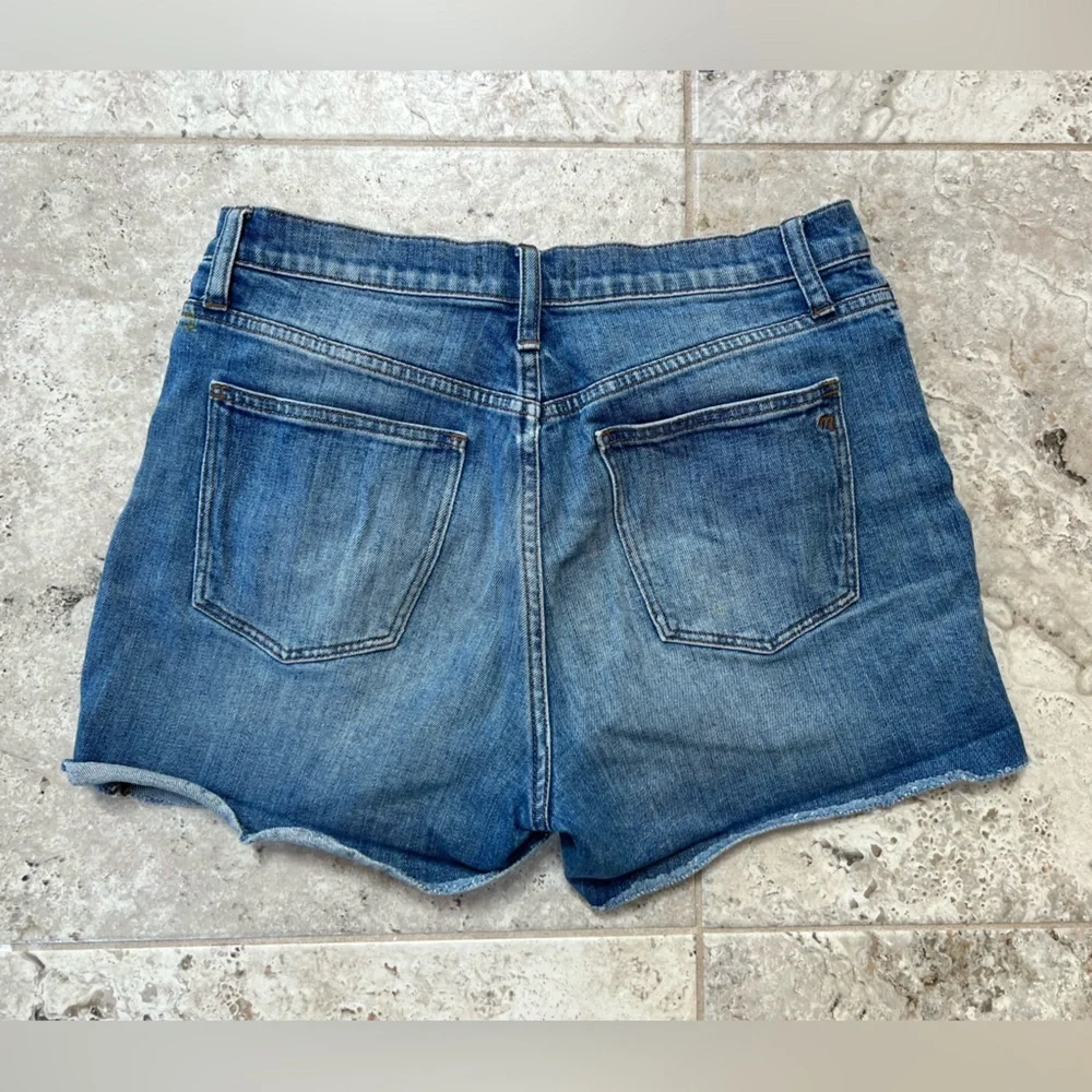 Madewell High Rise Zip Fly Denim Jean Shorts in Lavista Medium Blue Wash size 28